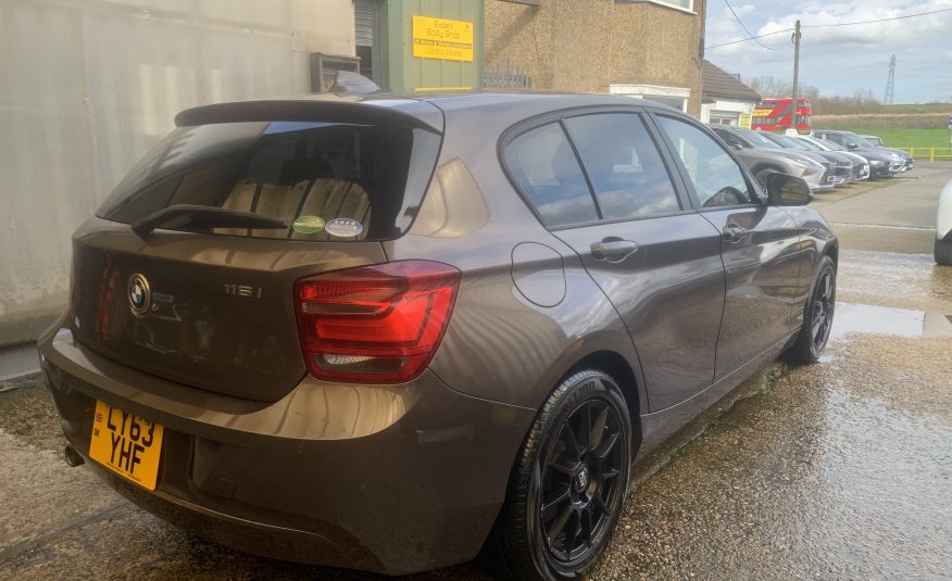 BMW – 1 SERIES 116I-  5 DOOR HATCHBACK – PETROL – AUTO